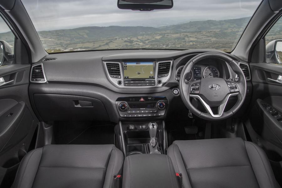  Hyundai Tucson 2015 года  (UK) (фото 17 из 20)